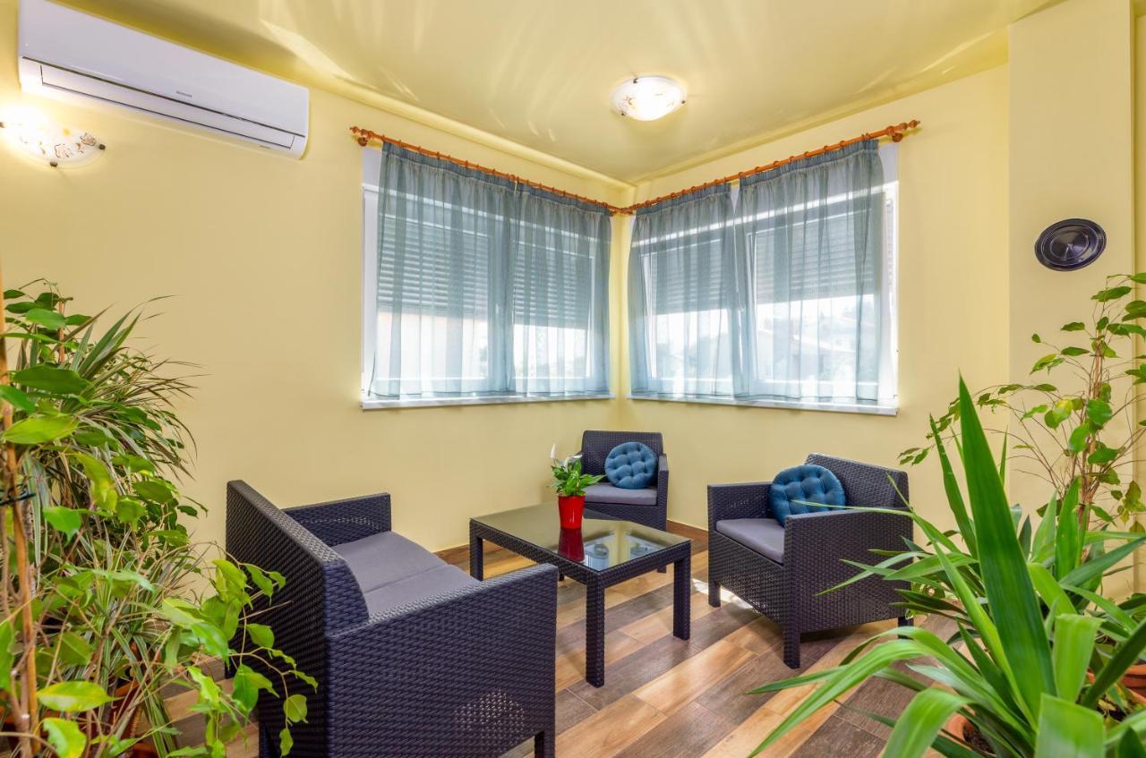 Apartmani Monte Pula Exterior foto