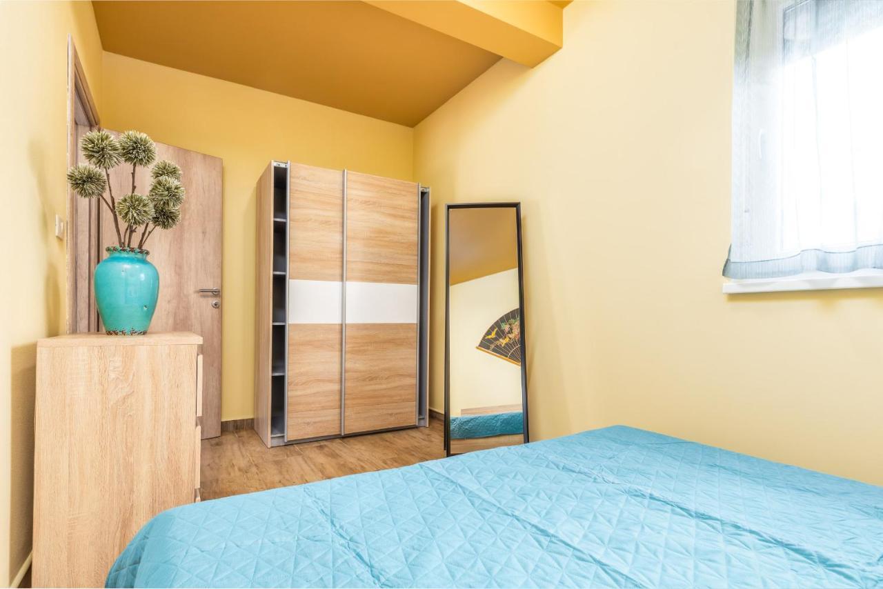 Apartmani Monte Pula Exterior foto